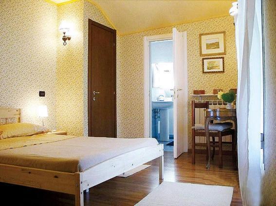 Bed and Breakfast La Tana Del Tasso Ventimiglia Exteriér fotografie